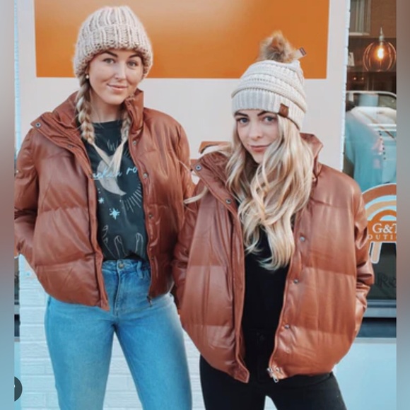 **SOLD** Deluc Puffer Jacket - Picture 3 of 4